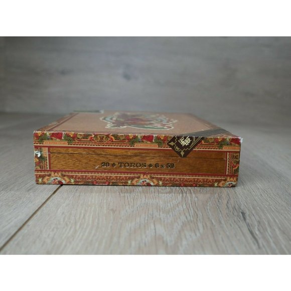 Flor de las Anitllas Sun Grown - My Father Cigars Box - Picture 4 of 6